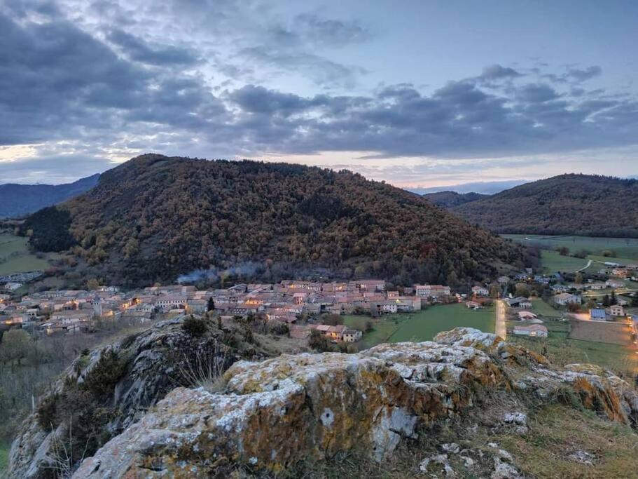 Gite L'Enclos O Rendez-Vous Roquefeuil-Pays De Sault- Avec Jardin Dış mekan fotoğraf